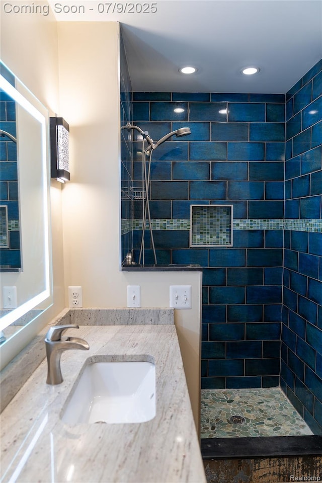 3580 Hazelton Ave, Rochester Hills, MI 48307 - full bathroom featuring a tile shower, vanity, and recessed lighting