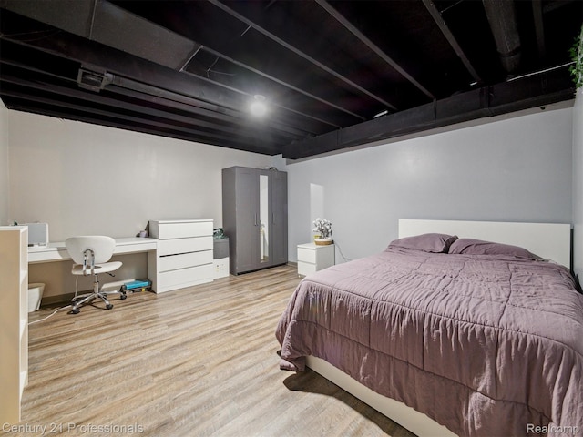 2655 Devondale Rd, Rochester Hills, MI 48309 - bedroom featuring wood finished floors and a desk