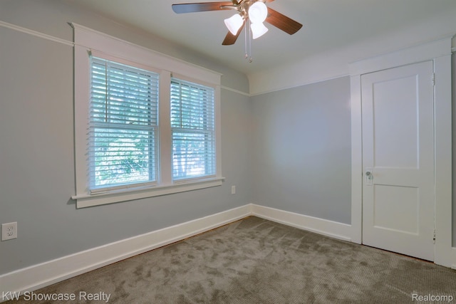 1828 N Lafayette Ave, Royal Oak, MI 48073 - unfurnished room with carpet and a ceiling fan