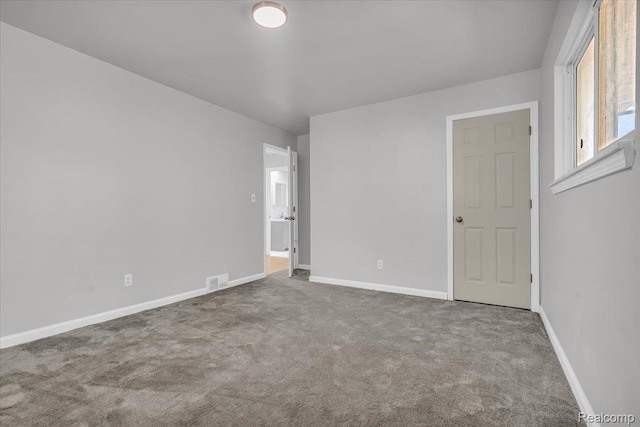 19155 Gallagher St, Detroit, MI 48234 - unfurnished room with carpet floors and baseboards