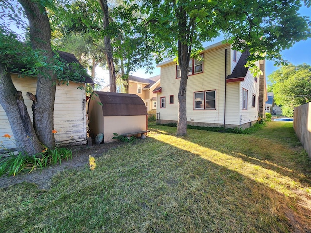 1110 Watkins St SE, Grand Rapids, MI 49507 - back of house with a shed