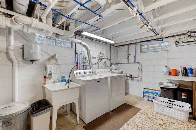 5674 Brunswick Blvd, Waterford, MI 48327 - laundry room with separate washer and dryer