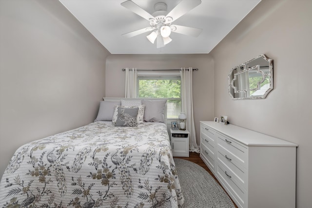 5674 Brunswick Blvd, Waterford, MI 48327 - bedroom with dark wood-style floors and a ceiling fan