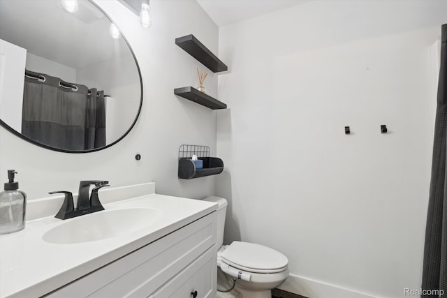 3416 Abbottsford Rd, Clyde, MI 48049 - full bath featuring vanity and a shower with shower curtain