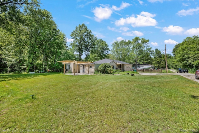 45055 Mcbride Ave, Van Buren, MI 48111 - view of green lawn