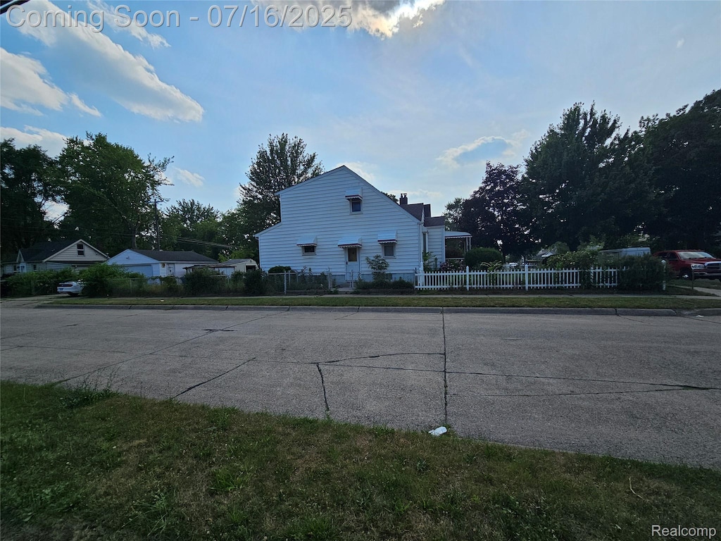 2016 Pearl Ave, Warren, MI 48091 - photo 2