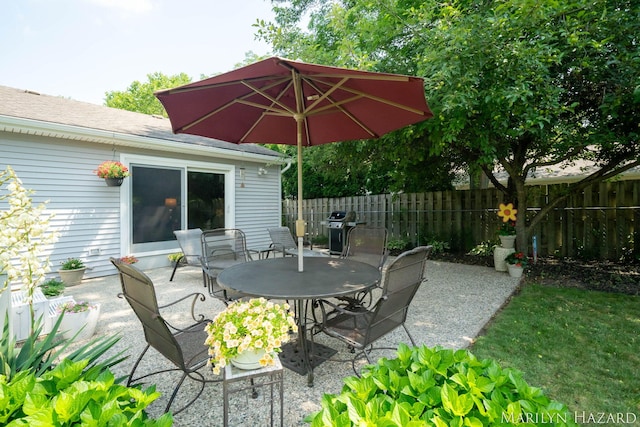 2934 Meadowbrook Dr SE, Grand Rapids, MI 49546 - view of patio / terrace with a grill