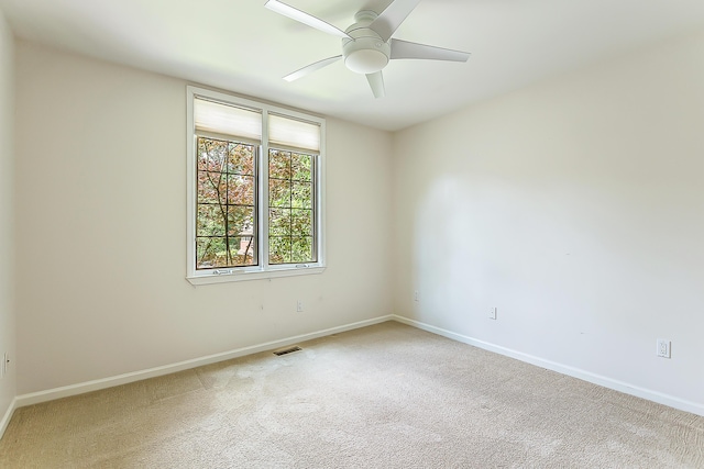 1544 Newport Creek Dr, Ann Arbor, MI 48103 - unfurnished room with light carpet and a ceiling fan