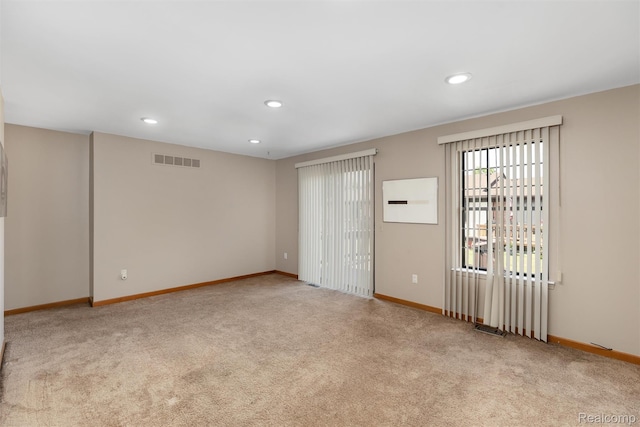 5419 Duke Ct, Warren, MI 48091 - spare room with carpet and recessed lighting