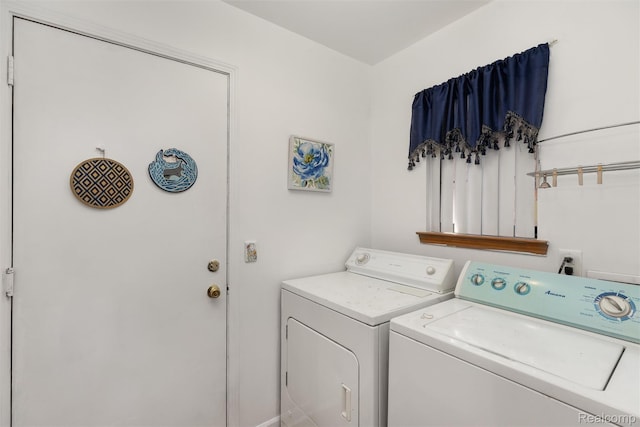 5419 Duke Ct, Warren, MI 48091 - laundry area with independent washer and dryer