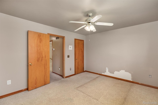5419 Duke Ct, Warren, MI 48091 - unfurnished bedroom featuring carpet flooring and a ceiling fan