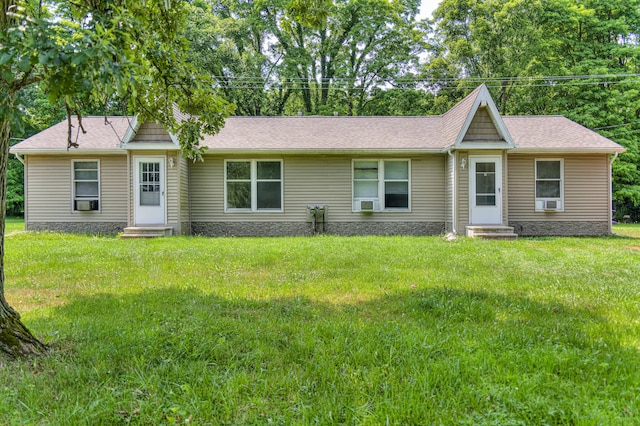 2922-2926 Chapel Rd, Parma, MI 49269 - ranch-style house with entry steps, a front lawn, and a shingled roof