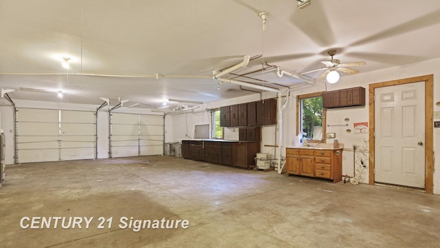 13715 Baldwin Rd, Saginaw, MI 48616 - view of garage