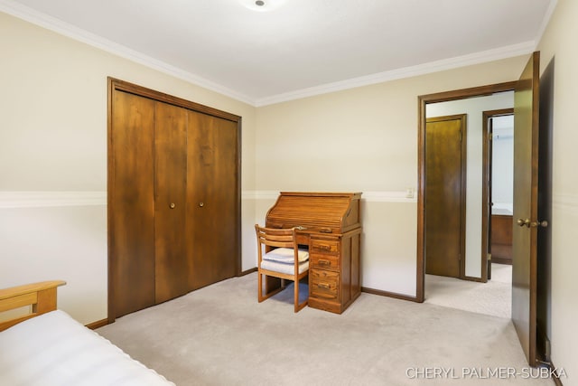 1838 Kings Ct, Muskegon, MI 49445 - bedroom with light carpet, a closet, and crown molding
