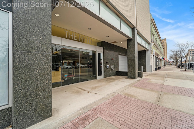 432 S Washington Ave Unit 802, Royal Oak, MI 48067 - view of building exterior