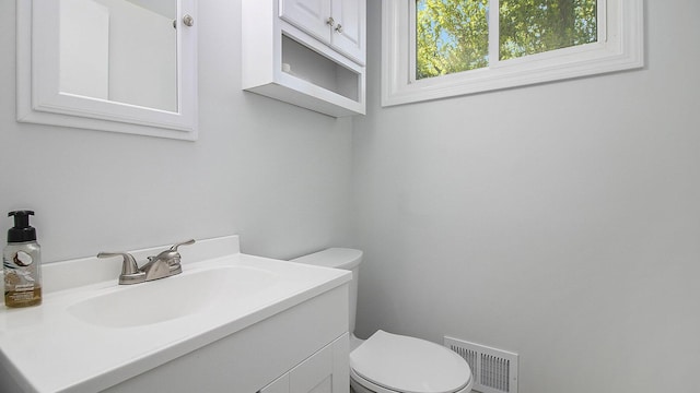 1796 Norfolk Ave, Ypsilanti, MI 48198 - half bath with toilet and vanity