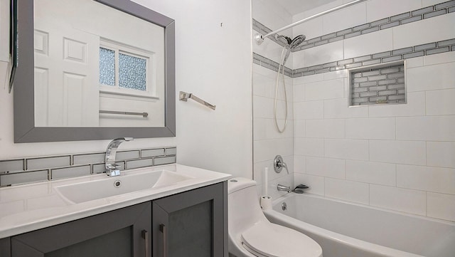 1796 Norfolk Ave, Ypsilanti, MI 48198 - bathroom with vanity, shower / bath combination, and decorative backsplash