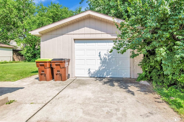 632 John Rolfe Dr, Monroe, MI 48162 - view of detached garage