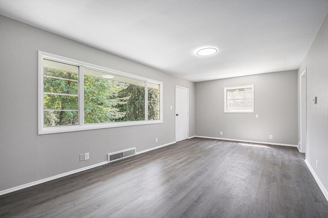 1505 Platt St, Niles, MI 49120 - unfurnished room featuring dark wood finished floors and baseboards