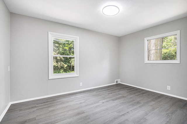 1505 Platt St, Niles, MI 49120 - unfurnished room with wood finished floors and baseboards