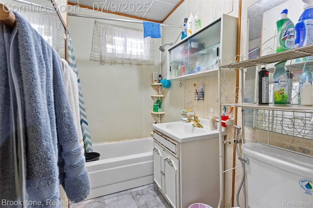 3831 Casmere St, Hamtramck, MI 48212 - bathroom featuring vanity and  shower combination
