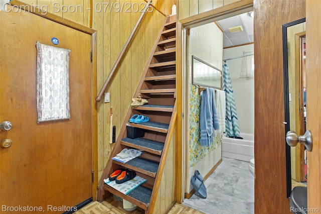 3831 Casmere St, Hamtramck, MI 48212 - view of stairs