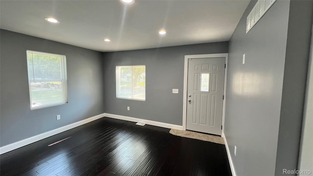 16535 Lamphere St, Detroit, MI 48219 - foyer entrance with recessed lighting and dark wood-style floors