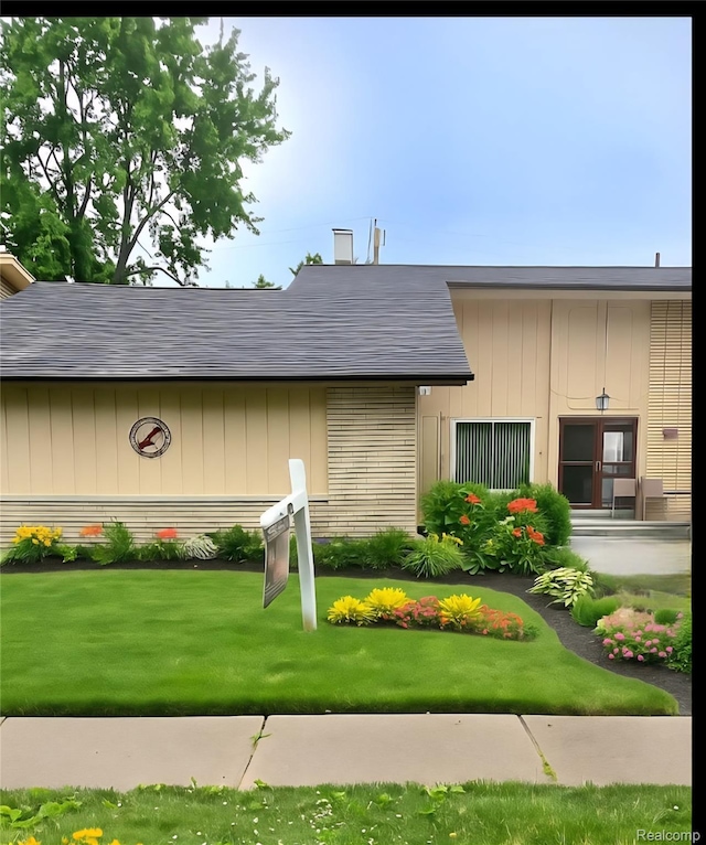 20006 Salisbury St, Saint Clair Shores, MI 48080 - photo 2