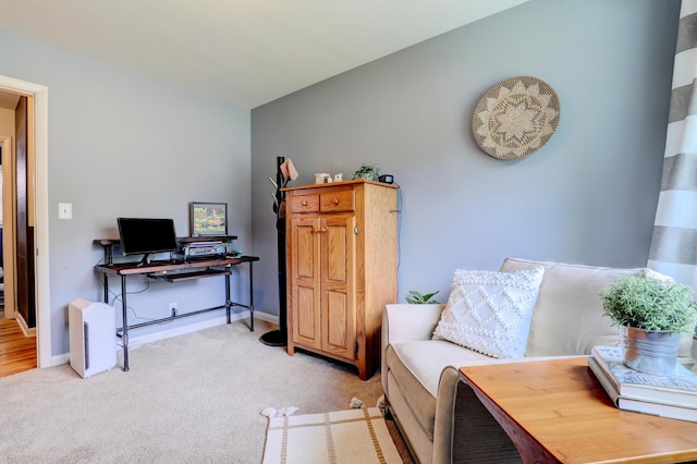 1441 Lewison Ave NE, Grand Rapids, MI 49505 - office space with light colored carpet