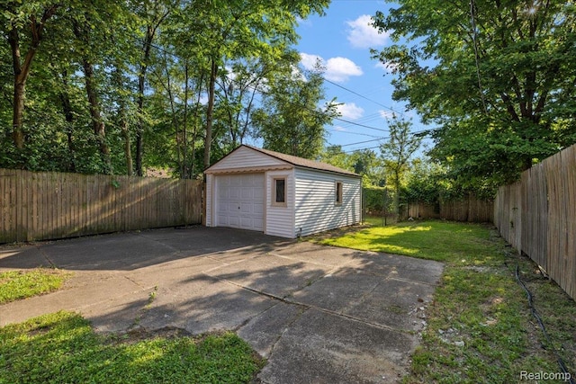 18285 Faust Ave, Detroit, MI 48219 - detached garage featuring driveway