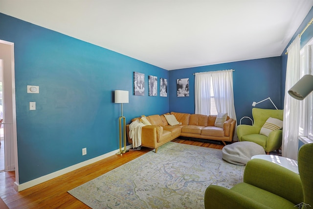 514 Hunter St, Saginaw, MI 48602 - living room featuring plenty of natural light and wood finished floors