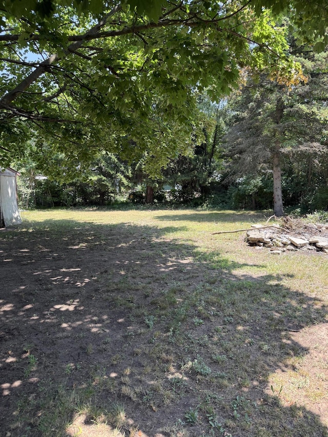 2754 Huizenga St, Norton Shores, MI 49444 - view of yard