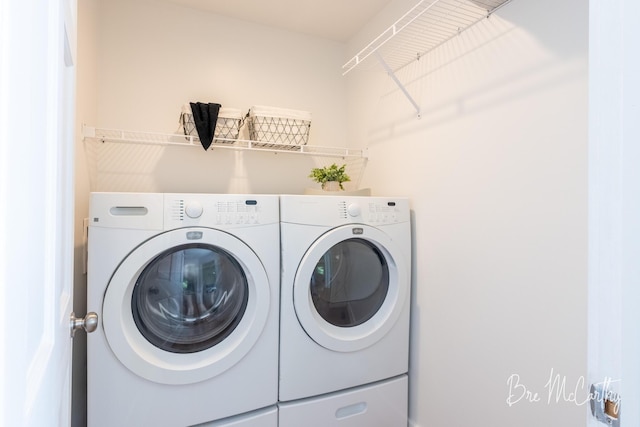 68 E River Rd, Muskegon, MI 49445 - washroom featuring washer and dryer