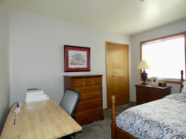630 Forest St, Wyandotte, MI 48192 - bedroom featuring carpet floors and an office area