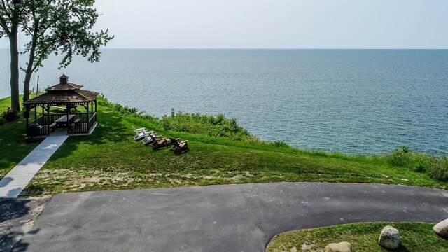 3616 Lakeshore Dr Unit E12, Saint Joseph, MI 49085 - photo 21