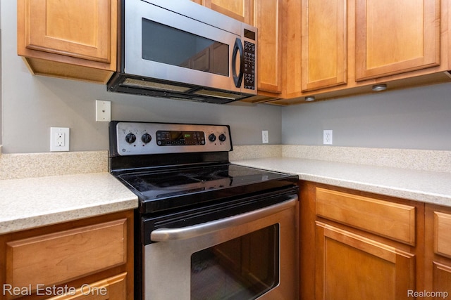 1429 Raliegh Pl, Troy, MI 48084 - photo 15