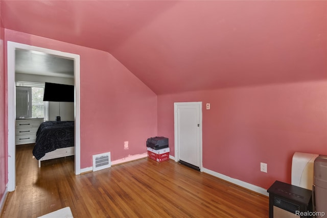 15433 Kinloch, Redford, MI 48239 - additional living space with vaulted ceiling and wood finished floors