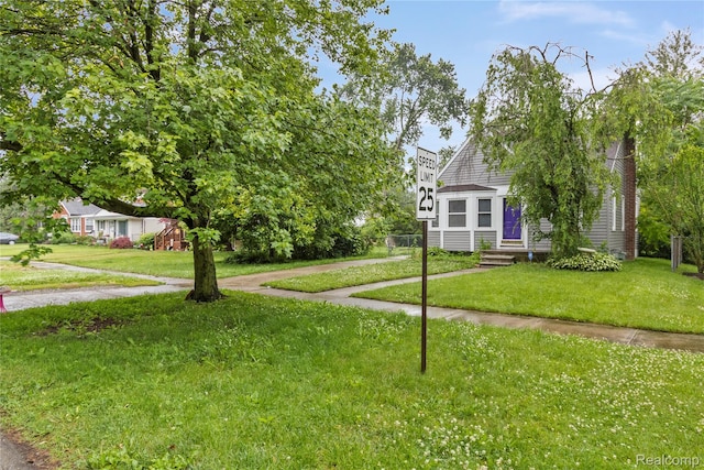 15433 Kinloch, Redford, MI 48239 - view of grassy yard