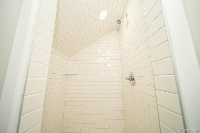 1922 N Wilson Ave, Royal Oak, MI 48073 - bathroom view of a tile shower