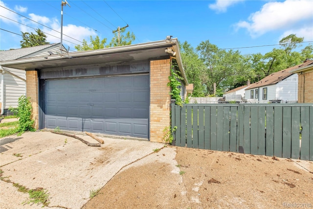 19035 Frazho Rd, Roseville, MI 48066 - view of detached garage