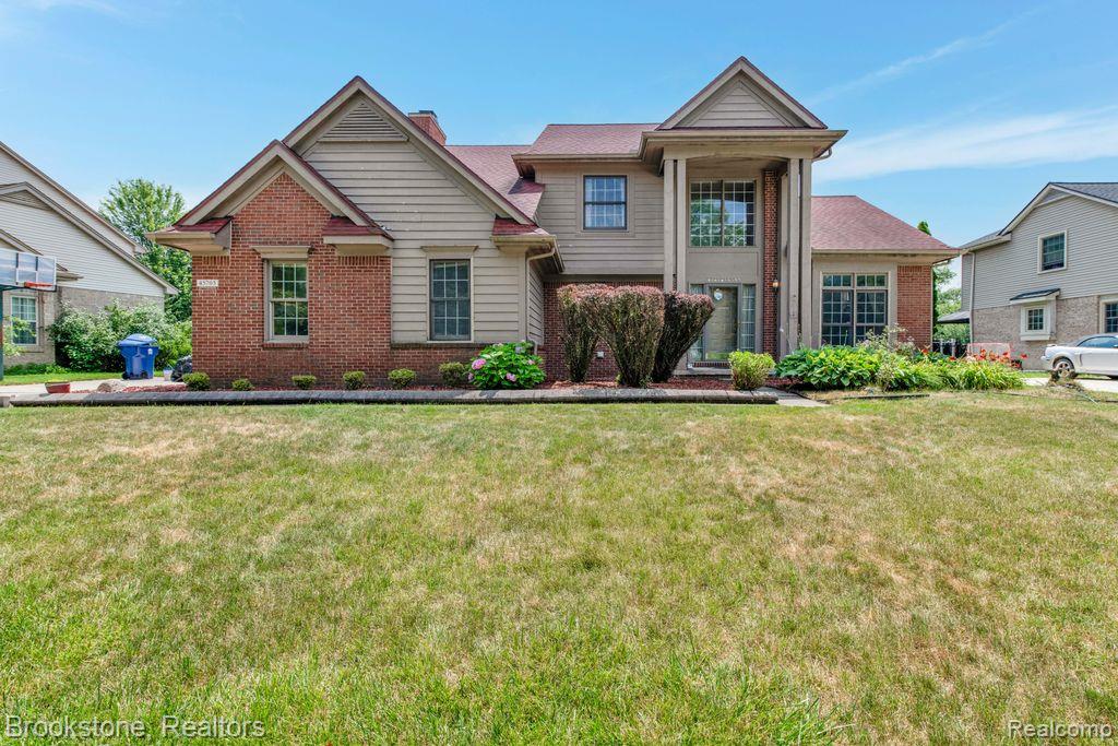 45705 Henley Dr, Canton, MI 48187 - photo 1