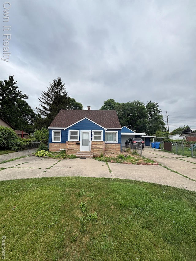 5696 Kinloch St, Dearborn Heights, MI 48127 - bungalow featuring roof with shingles and entry steps