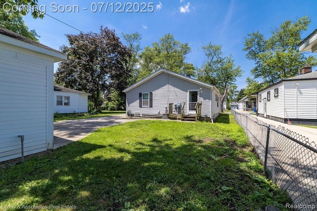 4995 Croissant St, Dearborn Heights, MI 48125 - photo 21
