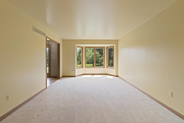 7184 Steeplechase Dr, Saline, MI 48176 - empty room with carpet flooring and baseboards