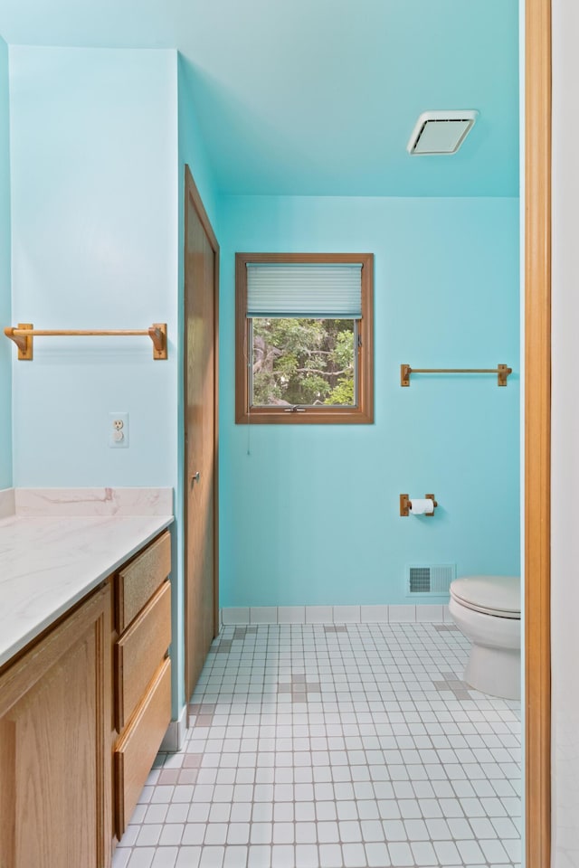 7184 Steeplechase Dr, Saline, MI 48176 - bathroom with vanity and tile patterned flooring