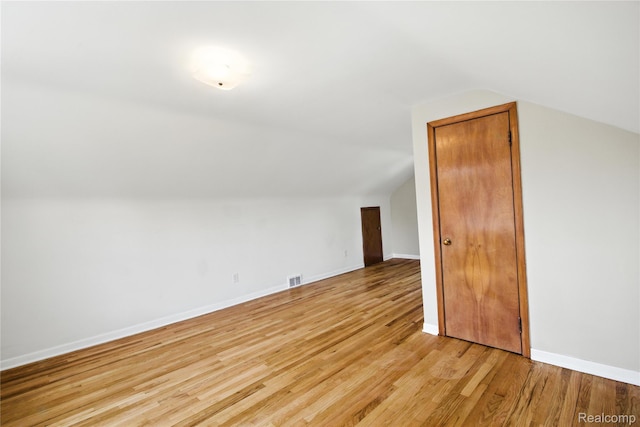 14888 Belmont Ave, Southgate, MI 48101 - bonus room featuring vaulted ceiling and light wood-style floors