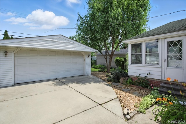 14888 Belmont Ave, Southgate, MI 48101 - view of detached garage