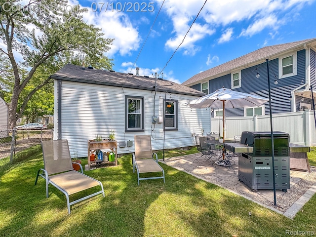 2216 Barrett Ave, Royal Oak, MI 48067 - rear view of house featuring a patio