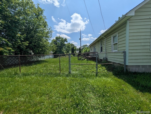 1402 Allen St, Burton, MI 48529 - view of yard