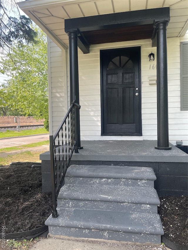 160 Emmons Blvd, Wyandotte, MI 48192 - entrance to property
